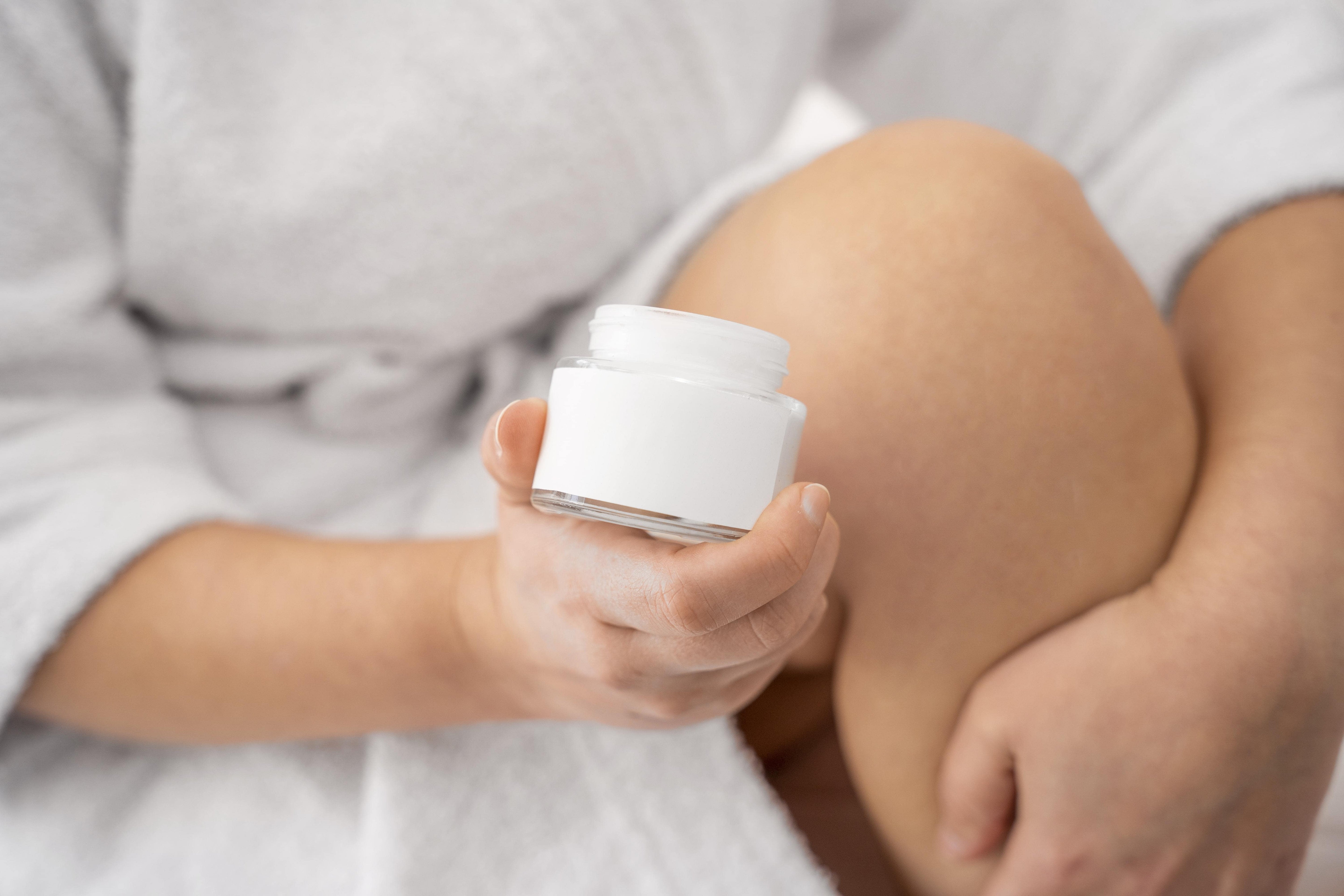 Skin-Deep Brilliance: DLAB’s Expertise in Custom Body Creams