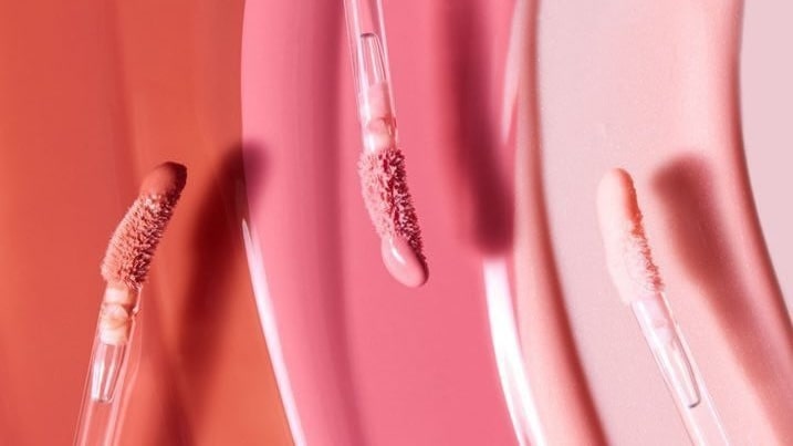 Vegan & Cruelty-Free Lip Gloss Manufacturer in Europe – Start Your Lip Gloss Brand with DLAB