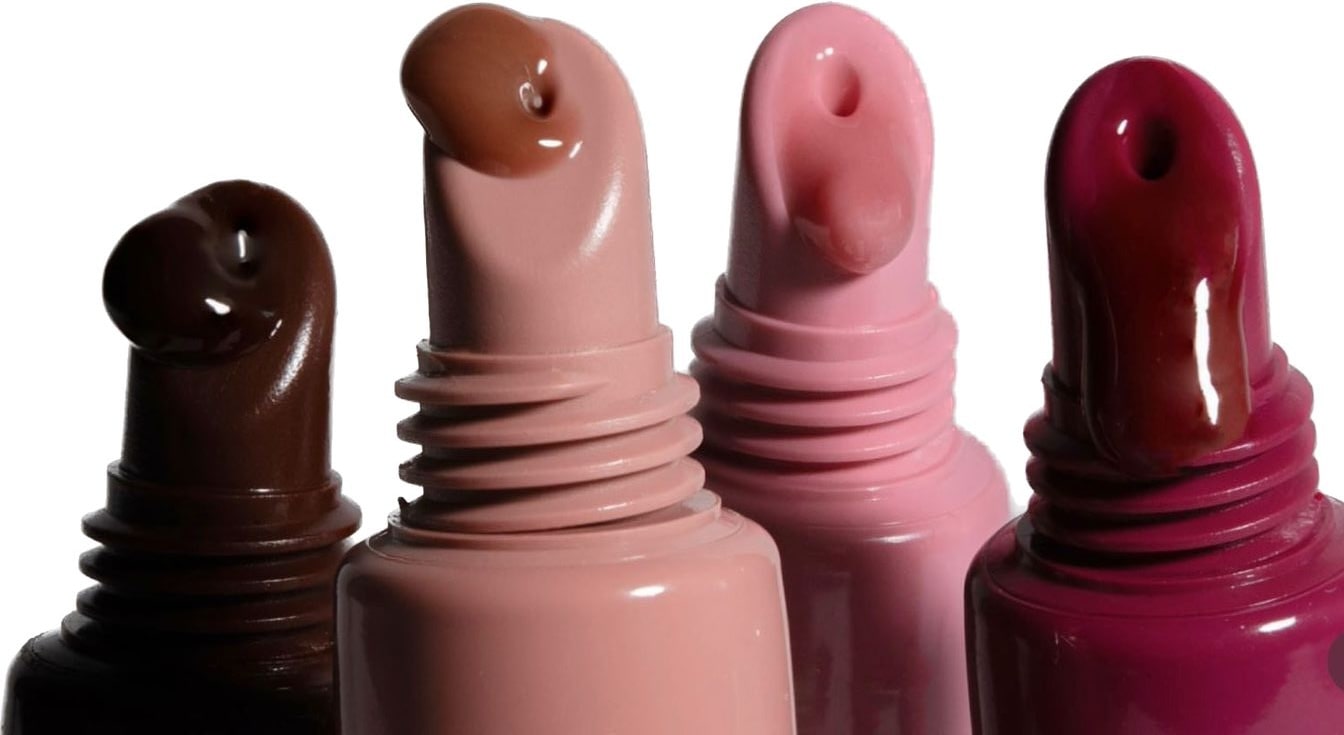 Differences between Lip Gloss, Lip Treatment, Lip Balm and Lip Oil