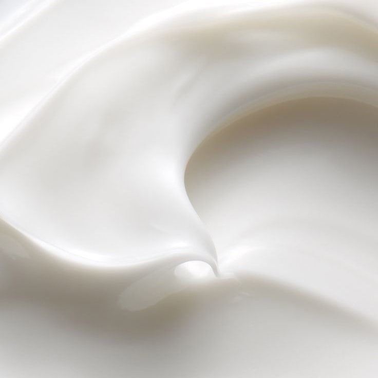 Custom body cream ingredients: rosehip oil, jojoba oil, olive oil and argan oil